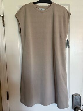 Kohl’s FLX Sleeveless Shift Dress in Taupe